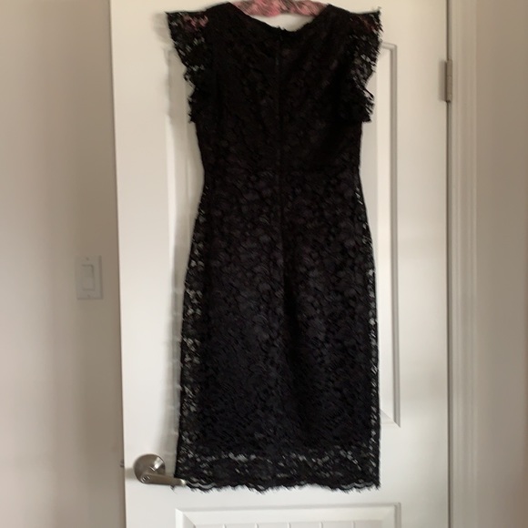 Black lace dress - Picture 4 of 8
